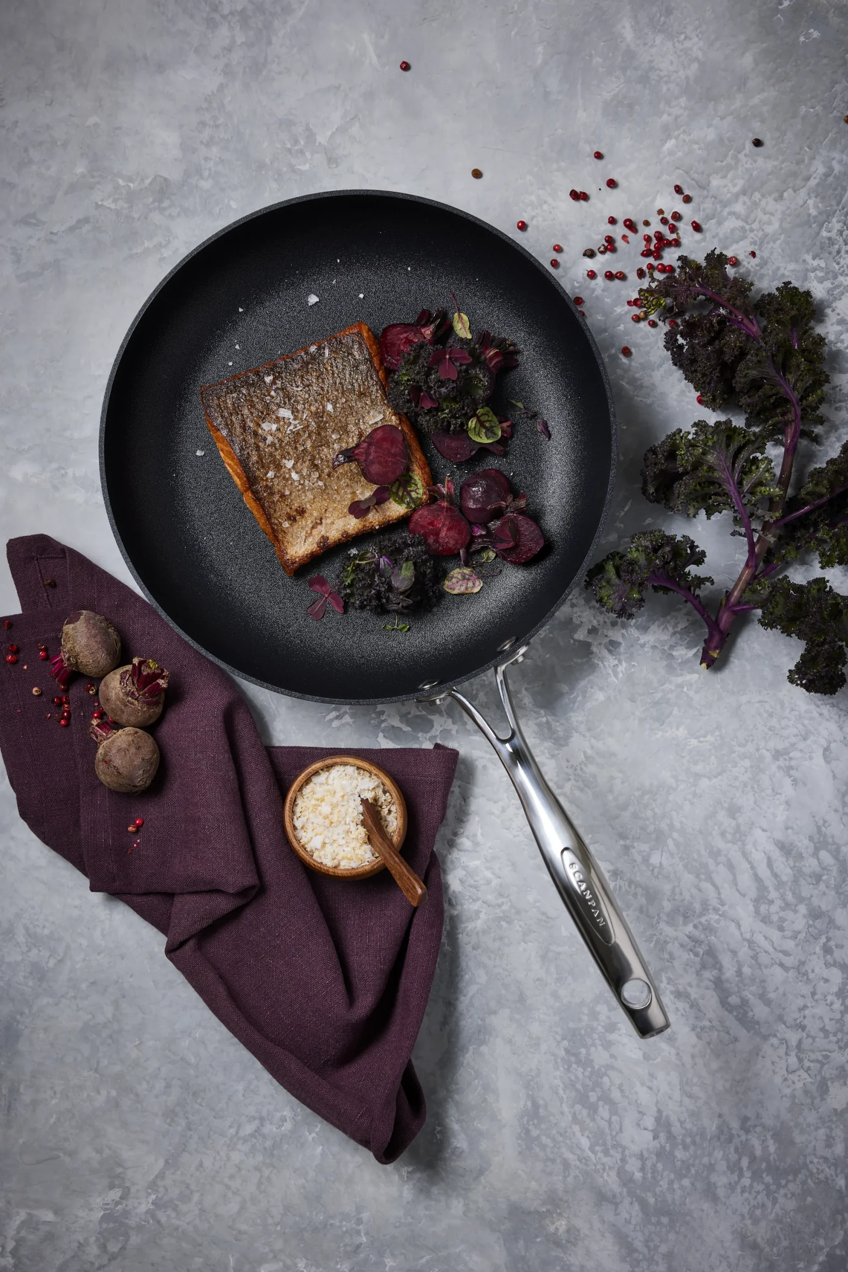 SCANPAN Pfannen>28 cm Pfanne mit Banderole - HaptIQ